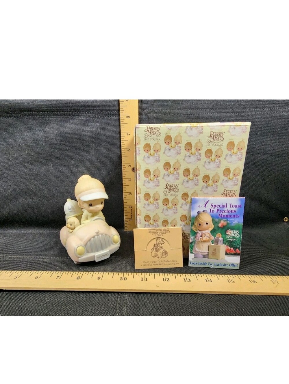 Precious Moments Figurine #522872 "On My Way To A Perfect Day" New In Box